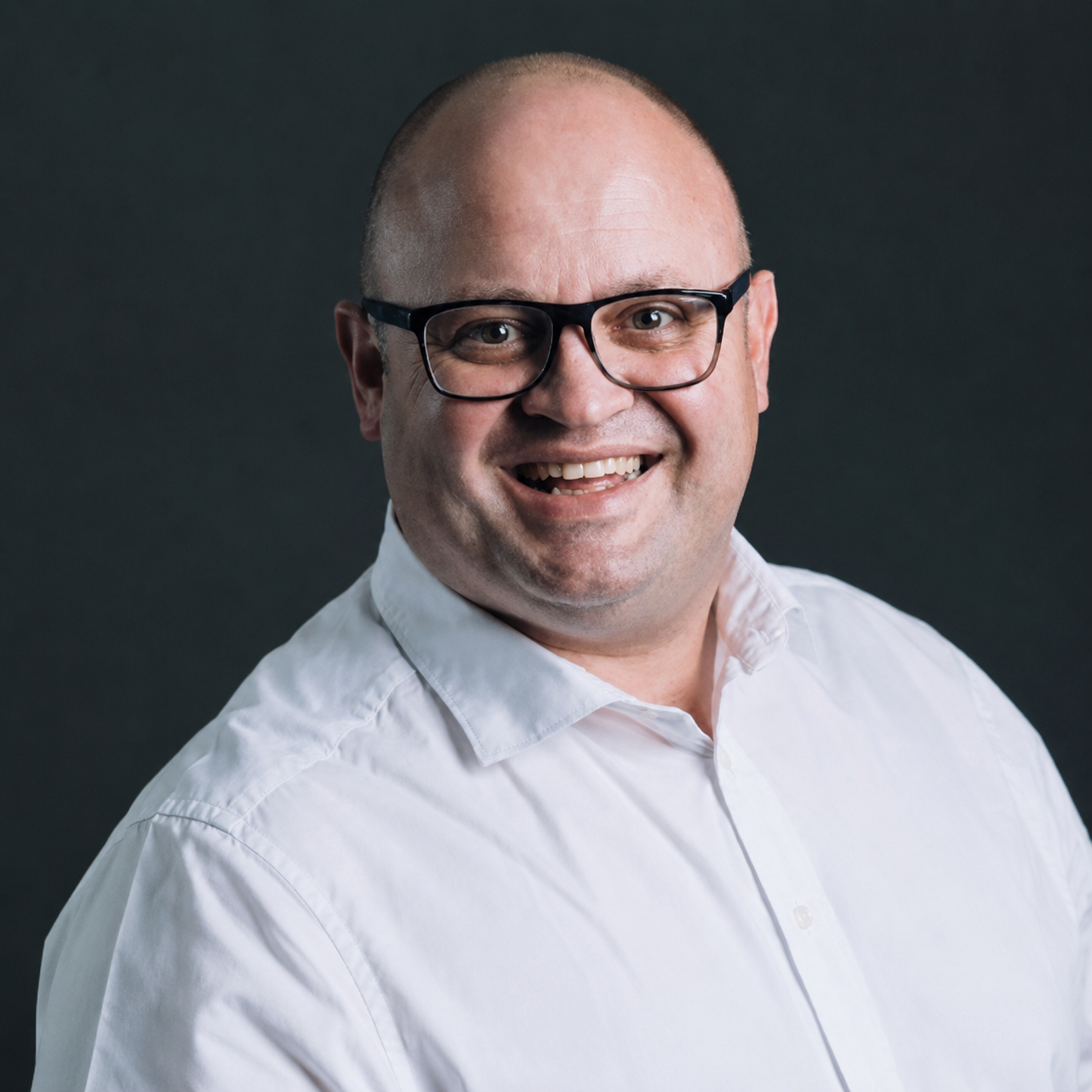 Charl Oosthuizen — Enterprise Executive